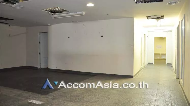 13  Office Space For Rent in Silom ,Bangkok BTS Surasak at Double A tower AA11174